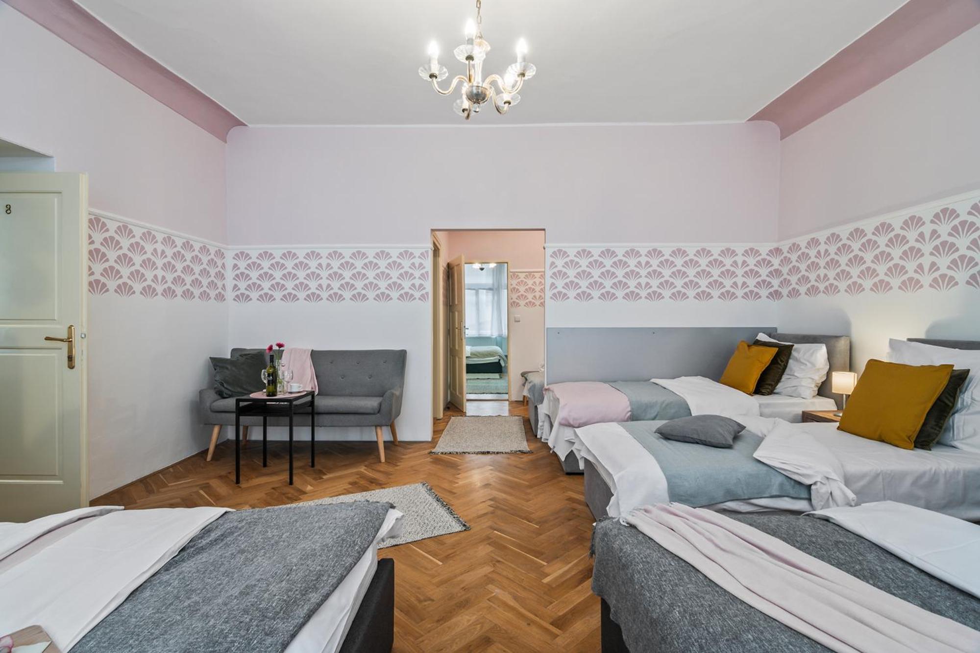 Apartment Charles Bridge Historical Apts By Michal&friends Prag